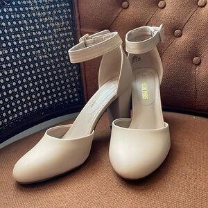 DREAM PAIRS High Heel Closed Toe Chunky Pumps Shoes